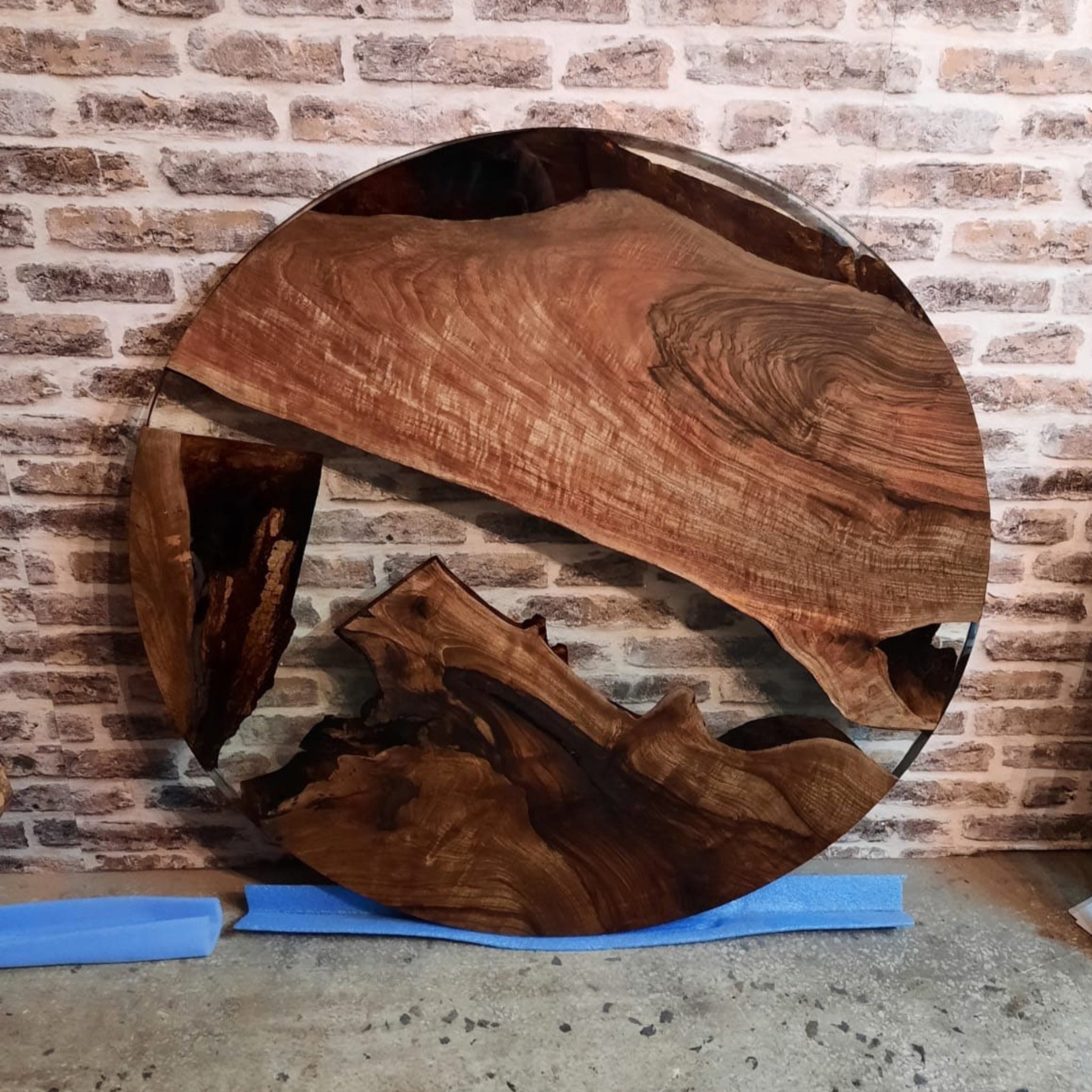 Custom Round Clear Coffee Table - Iron's Custom Wood