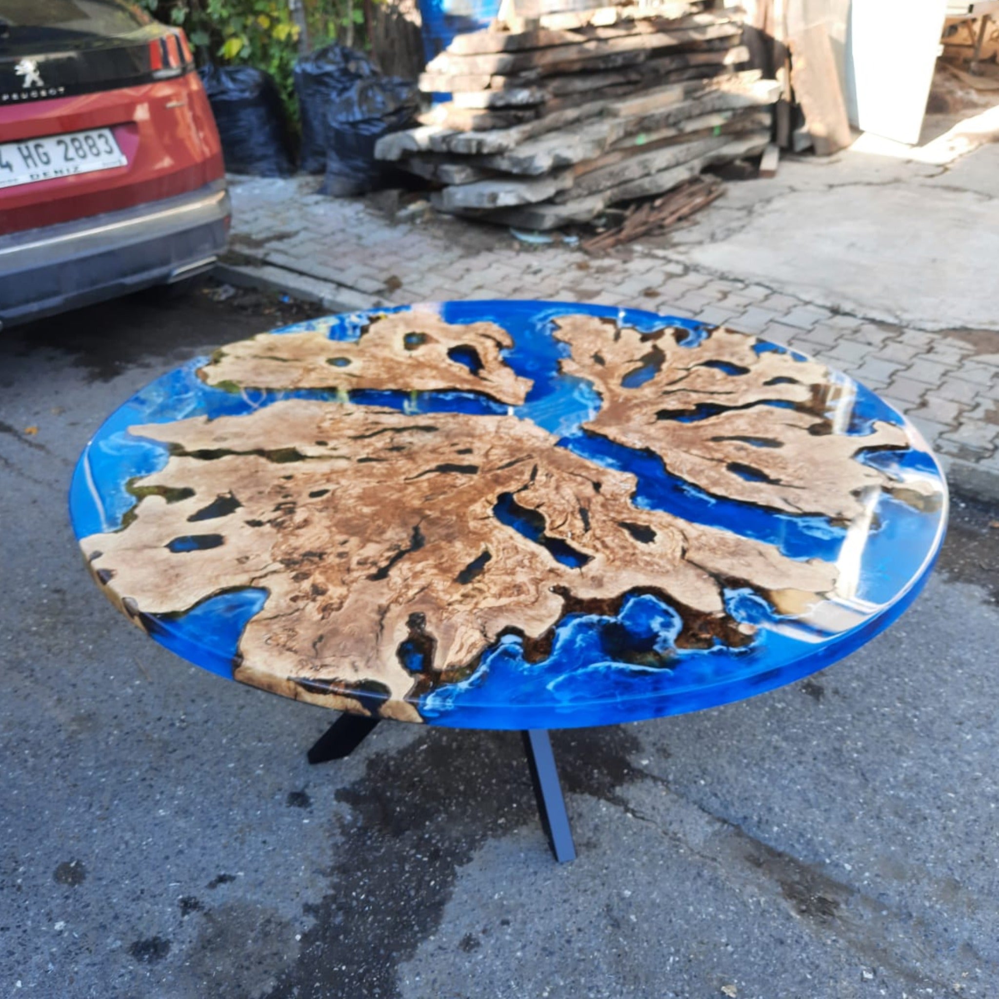 Round Epoxy Resin Dining Table - Round epoxy table - Iron's Custom Wood